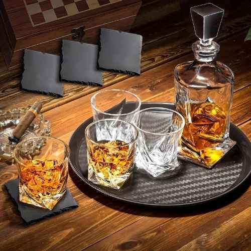 Set Whisky Premium con Ajedrez en Caja de Madera